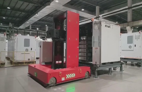 第一代自动入簇AGV：入簇位置更低
