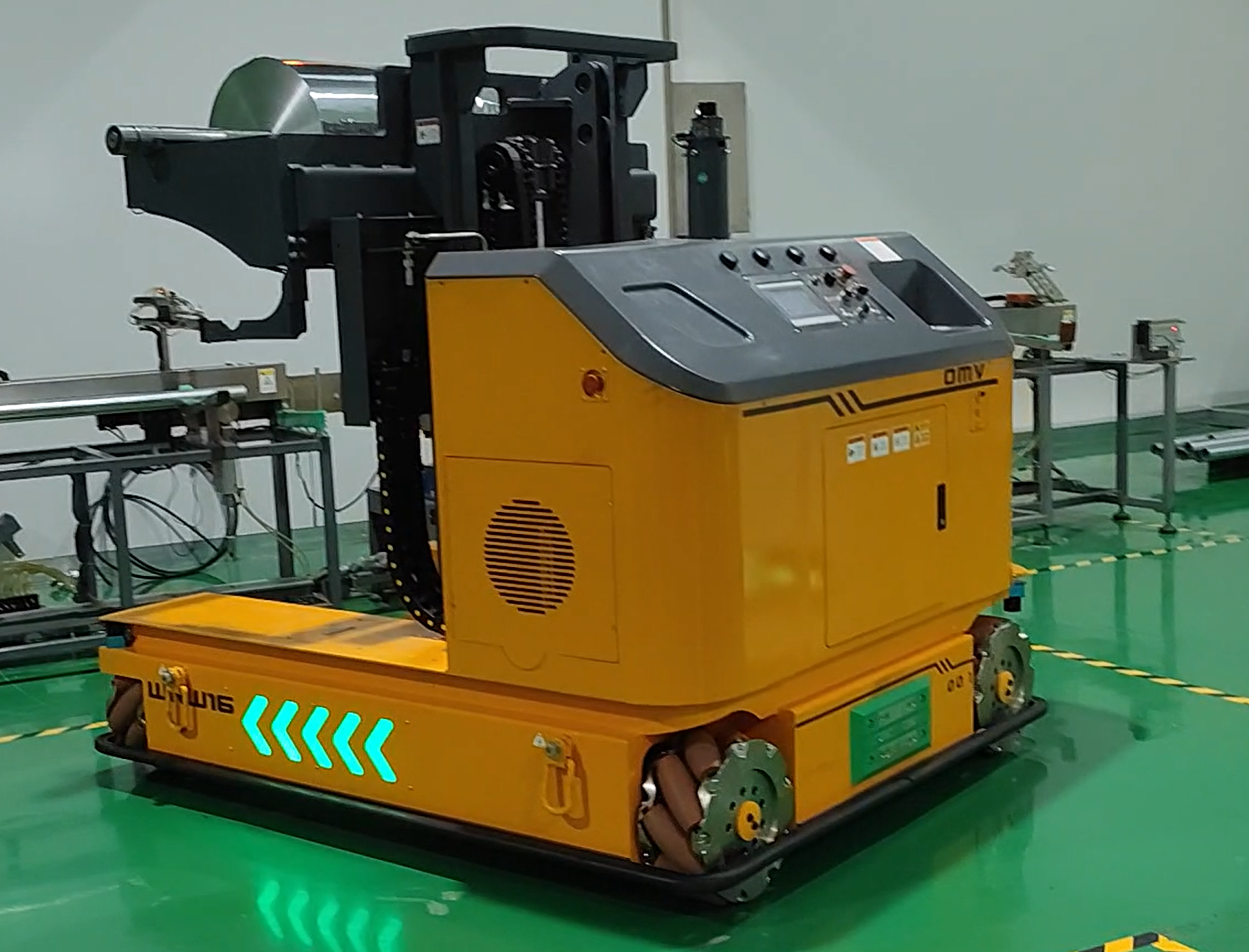 卷状物料搬运AGV